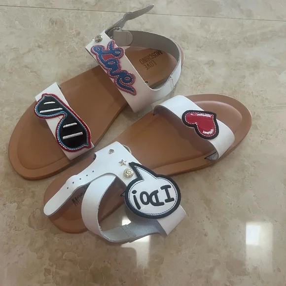 Love Moschino White Sandals with Red and Black Accents new with tag - Picture 3 of 5